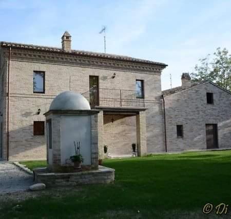 L' Antico Pozzo Country House Monsampietro Morico Bagian luar foto