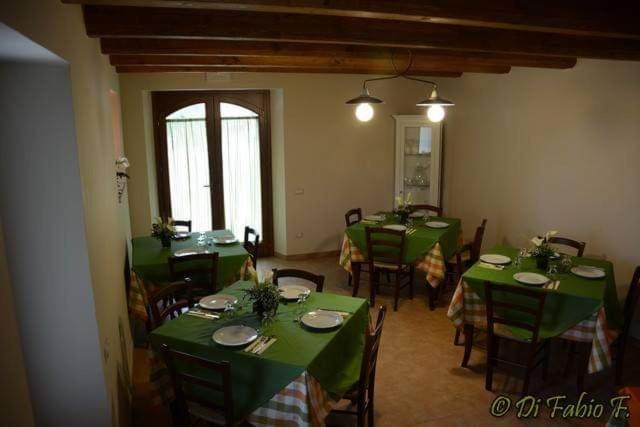 L' Antico Pozzo Country House Monsampietro Morico Bagian luar foto